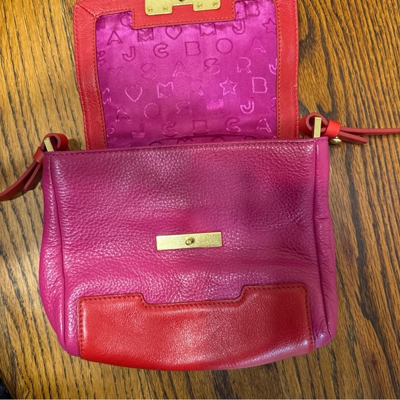 Valentine’s Day red Marc Jacob’s feminine minimilist purse - Picture 3 of 5